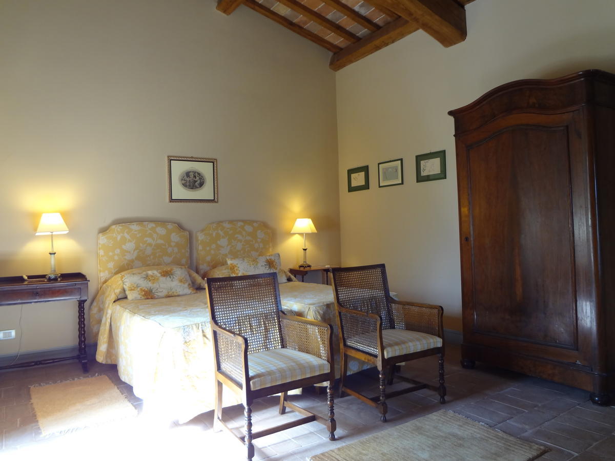 Carbonesca Castello Di Magrano 게스트하우스 객실 사진